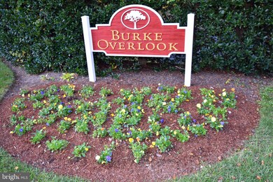 5708 Mason Bluff Dr, Burke, VA 22015 - photo 5