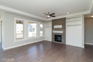 9624 Marnewood Dr, Grimes, IA 50111 - photo 5