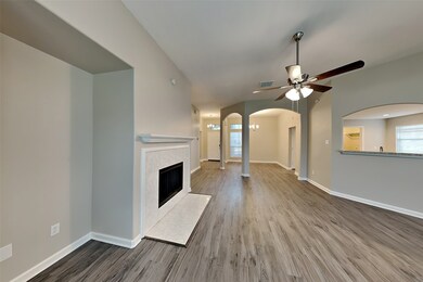 8831 Aberdeen Oaks Dr, Houston, TX 77095 - photo 3