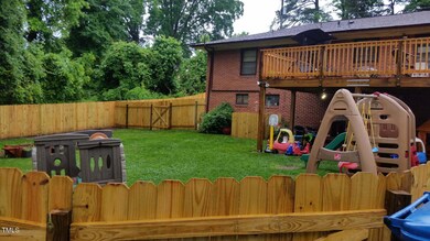 6-Back Yard Fenced