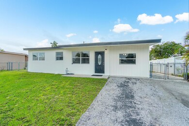 2171 Tarragon Rd, West Palm Beach, FL 33415 - photo 4