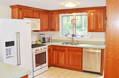 65 Freeman Rd, Yarmouth Port, MA 02675 - photo 5