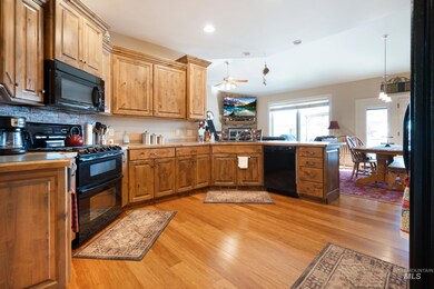 3757 Park Ave, Burley, ID 83318 - photo 6