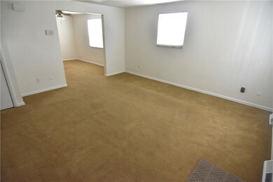 305 E James St, Munhall, PA 15120 - photo 4