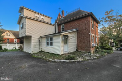 93 S Clinton St, Doylestown, PA 18901 - photo 4