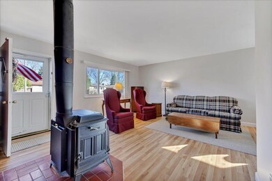 06-Living Room