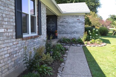 513 Ford Dr, Mount Washington, KY 40047 - photo 3