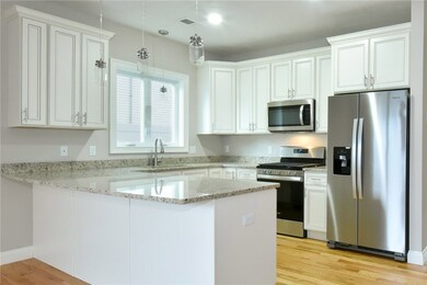 83 Batcheller Ave, Cranston, RI 02920 - photo 6