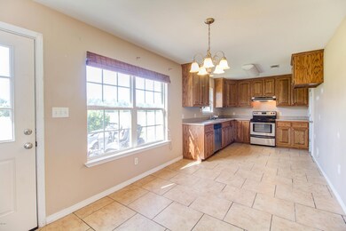 556 W Mchenry Rd, Mc Henry, MS 39561 - photo 6