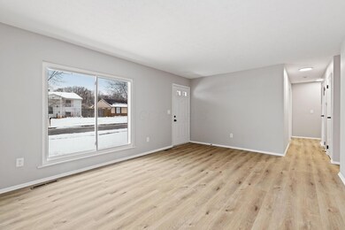 4216 Grayfriars Ln, Columbus, OH 43224 - photo 3