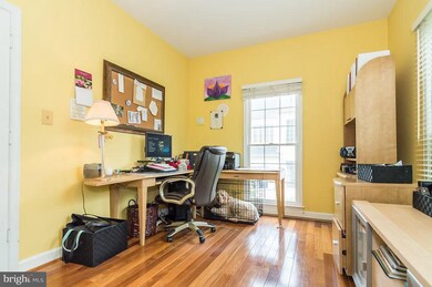 4311 Hollowstone Ct, Chantilly, VA 20151 - photo 7