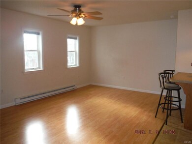 150 N Green St unit 2nd, Nazareth, PA 18064 - photo 5