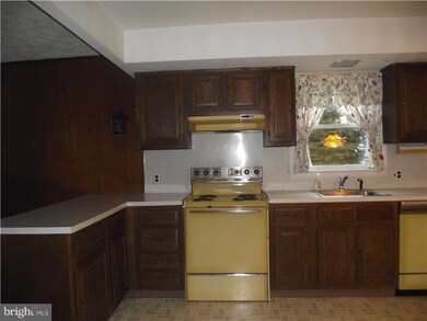 601 Bowers Ln, Wallingford, PA 19086 - photo 5