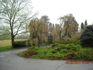 2660 S Cedar Crest Blvd, Allentown, PA 18103 - photo 4