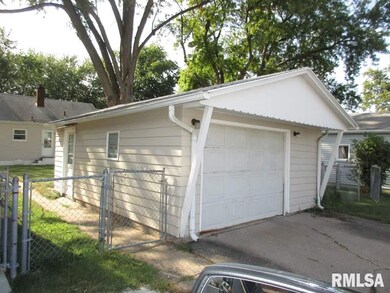 2009 43rd St, Rock Island, IL 61201 - photo 3