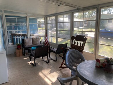 10914 Whispering Oaks Cir, Riverview, FL 33569 - photo 6