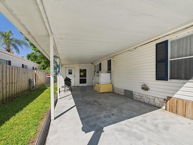 403 NE 8th Ave, Okeechobee, FL 34972 - photo 6