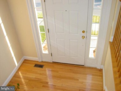 23059 Birch Mead Rd, Clarksburg, MD 20871 - photo 2