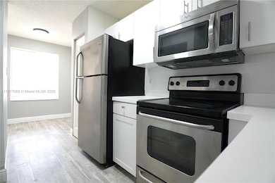 14104 Glenmoor Dr unit 14104, West Palm Beach, FL 33409 - photo 3