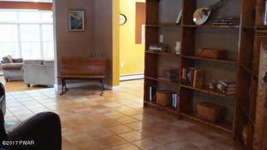 332 Raymondskill Rd, Milford, PA 18337 - photo 6