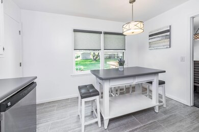 3329_Meadow_Croft_Ave_04