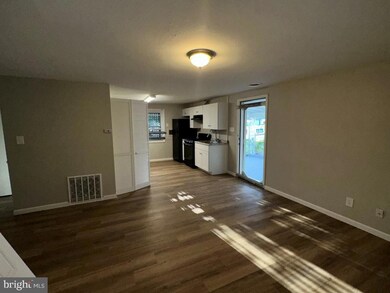 2403 Alma Rd, Halethorpe, MD 21227 - photo 3