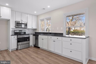 24 Belmont Ln, Willingboro, NJ 08046 - photo 5