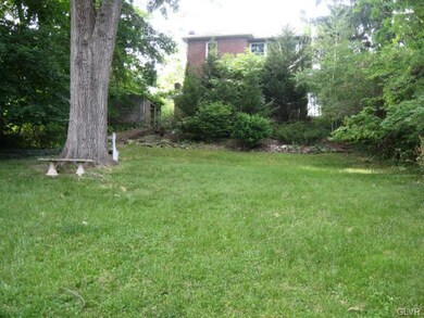 814 Knox Ave, Easton, PA 18042 - photo 2