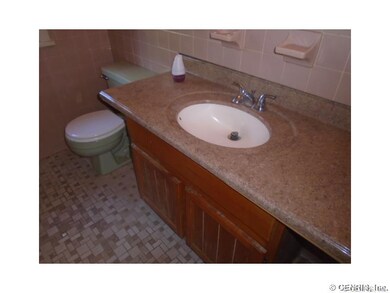 Bathroom. Main bath