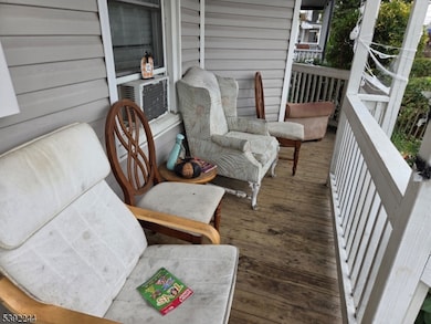 626 E 6th St, Plainfield, NJ 07060 - photo 3