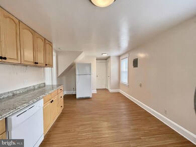 708 W Patrick St unit B, Frederick, MD 21701 - photo 3