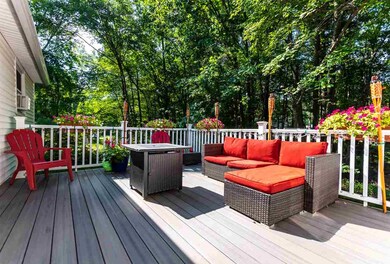 2 Doris St, Derry, NH 03038 - photo 4