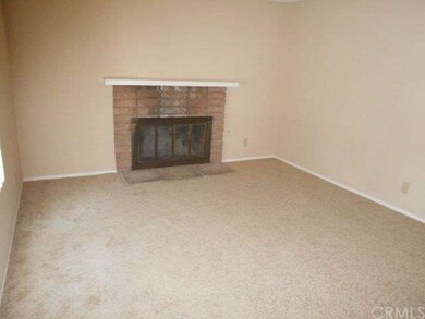 Living Room with fireplace