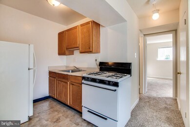 5120 Astor Place SE unit 303, Washington, DC 20019 - photo 3