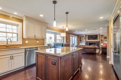 2526 Osage Dr, Glenview, IL 60026 - photo 6