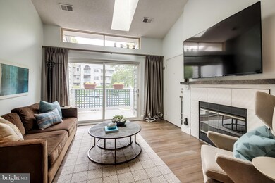 11717 Summerchase Cir unit 1717-B, Reston, VA 20194 - photo 7