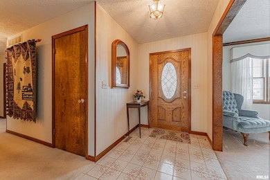 26 Illini Dr, Lincoln, IL 62656 - photo 2