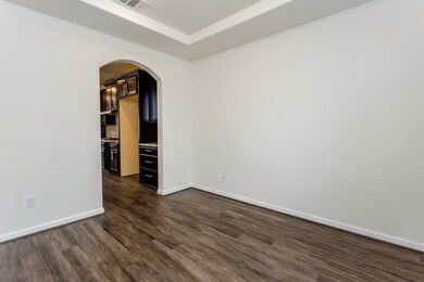 28015 Clapton Path, Spring, TX 77386 - photo 6