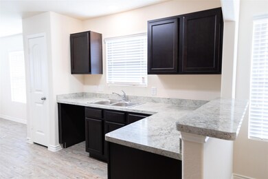 1302 Starling Ln, Ennis, TX 75119 - photo 7