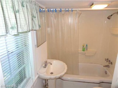 Other Bath. 2nd full bathroom