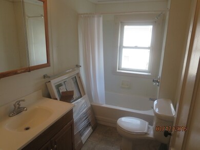 2 Vine St unit 2, Northfield, NH 03276 - photo 4