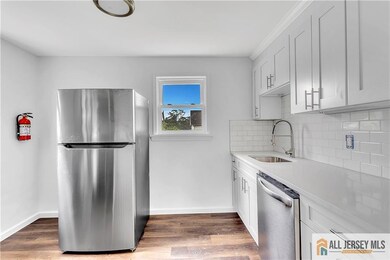 401 Sanford Ave unit 2, Dunellen, NJ 08812 - photo 2