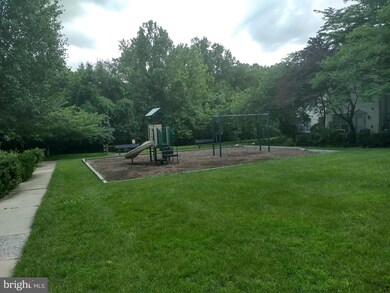 1837 Staley Manor Dr, Silver Spring, MD 20904 - photo 2