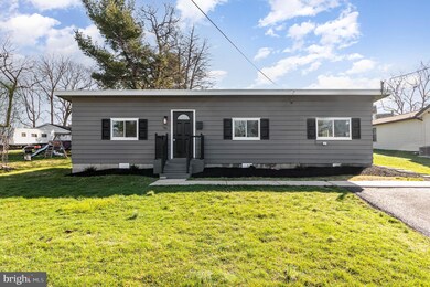 39 Old Market St, Mount Joy, PA 17552 - photo 3