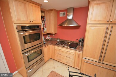 14988 Dufief Dr, North Potomac, MD 20878 - photo 5