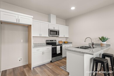 2028 Sunset Dr unit 5, Medford, OR 97501 - photo 6