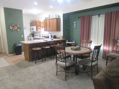 Dining/Kitchen