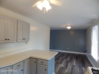 25 Monmouth Rd unit 1, Oceanport, NJ 07757 - photo 3