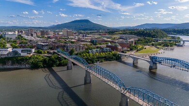 Walnut Street Bridge