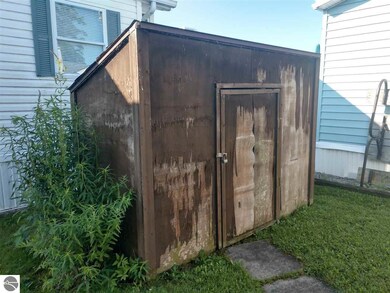 78 E Michigan Ave, Au Gres, MI 48703 - photo 5